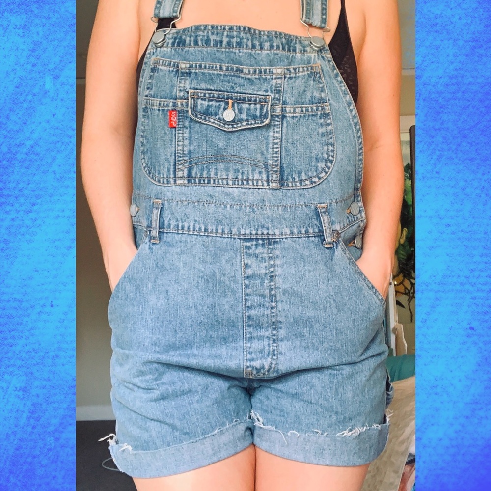 Cute shortie overalls